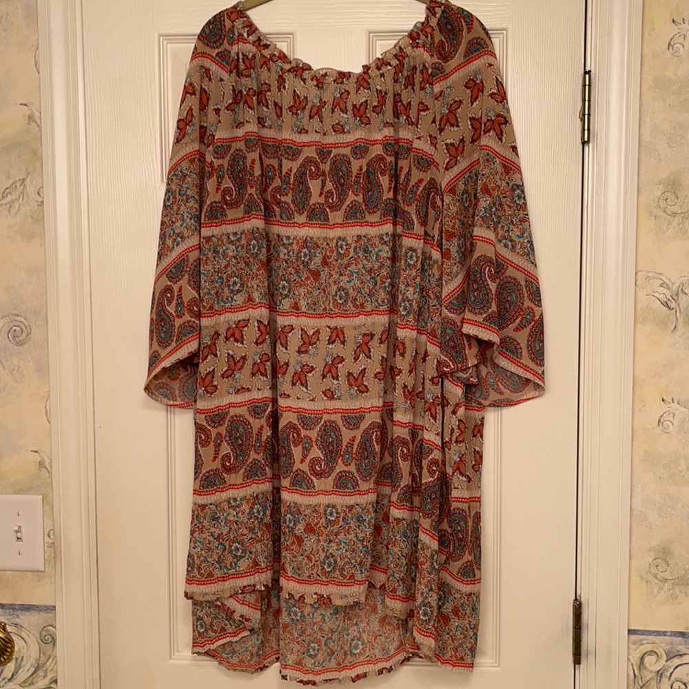Tan paisley/butterfly tunic